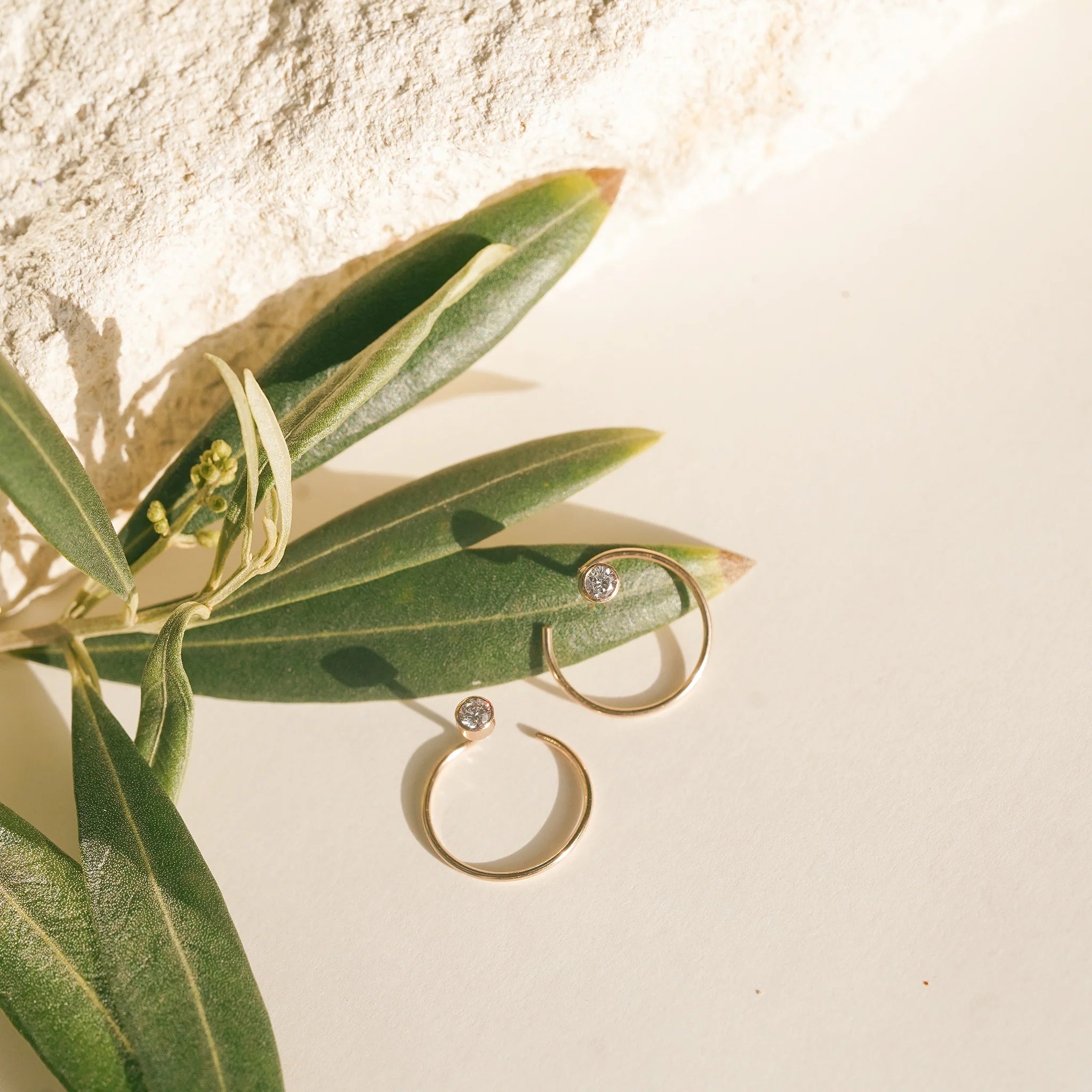 Halo Earrings – 14k Gold-Filled Modern Threader Earrings