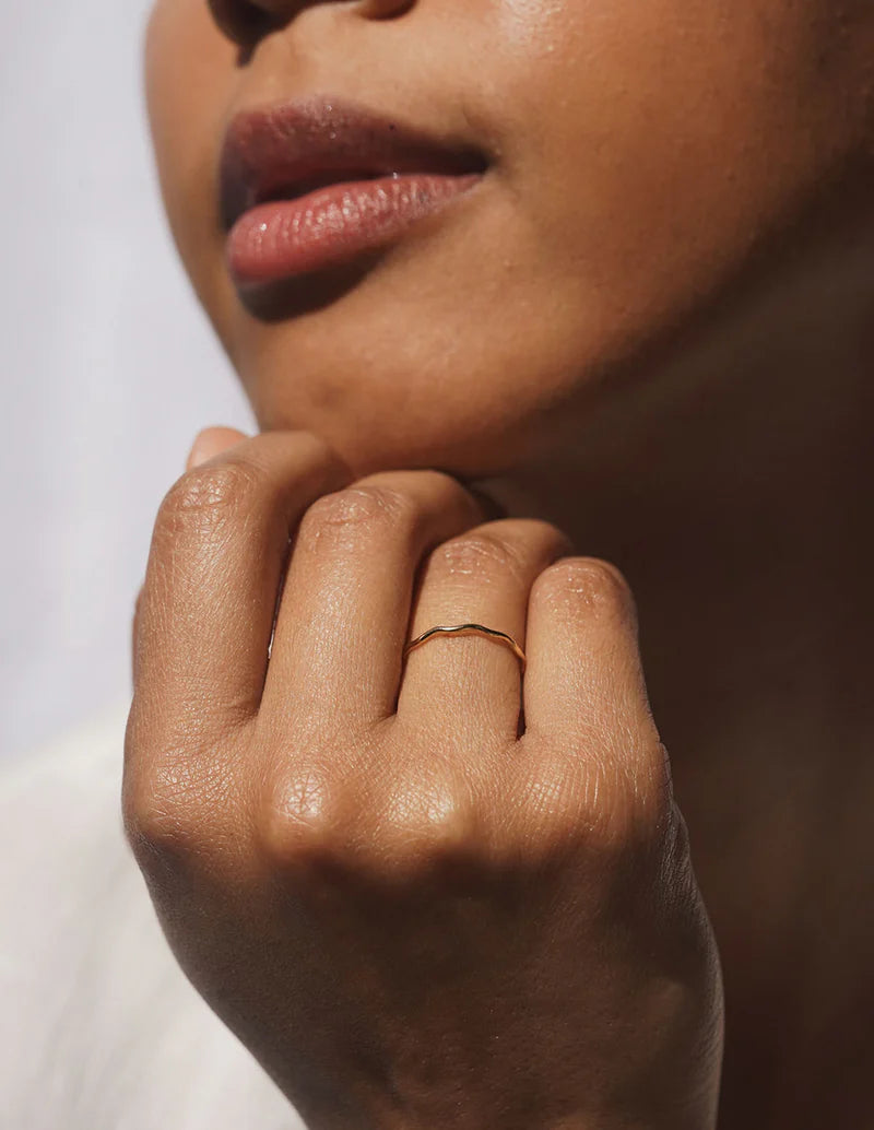 Oasis Ring – 14k Gold-Filled Wavy Band