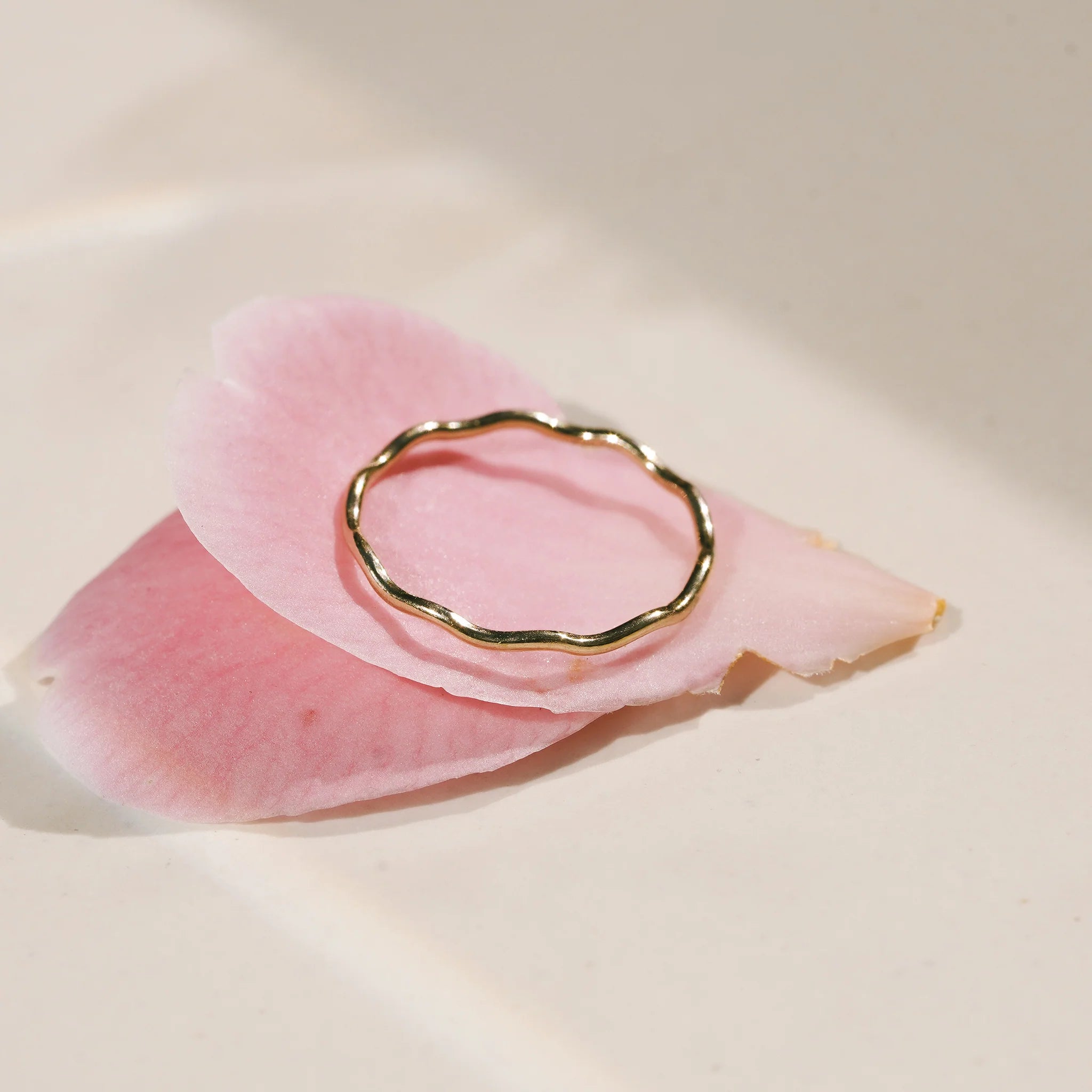 Oasis Ring – 14k Gold-Filled Wavy Band