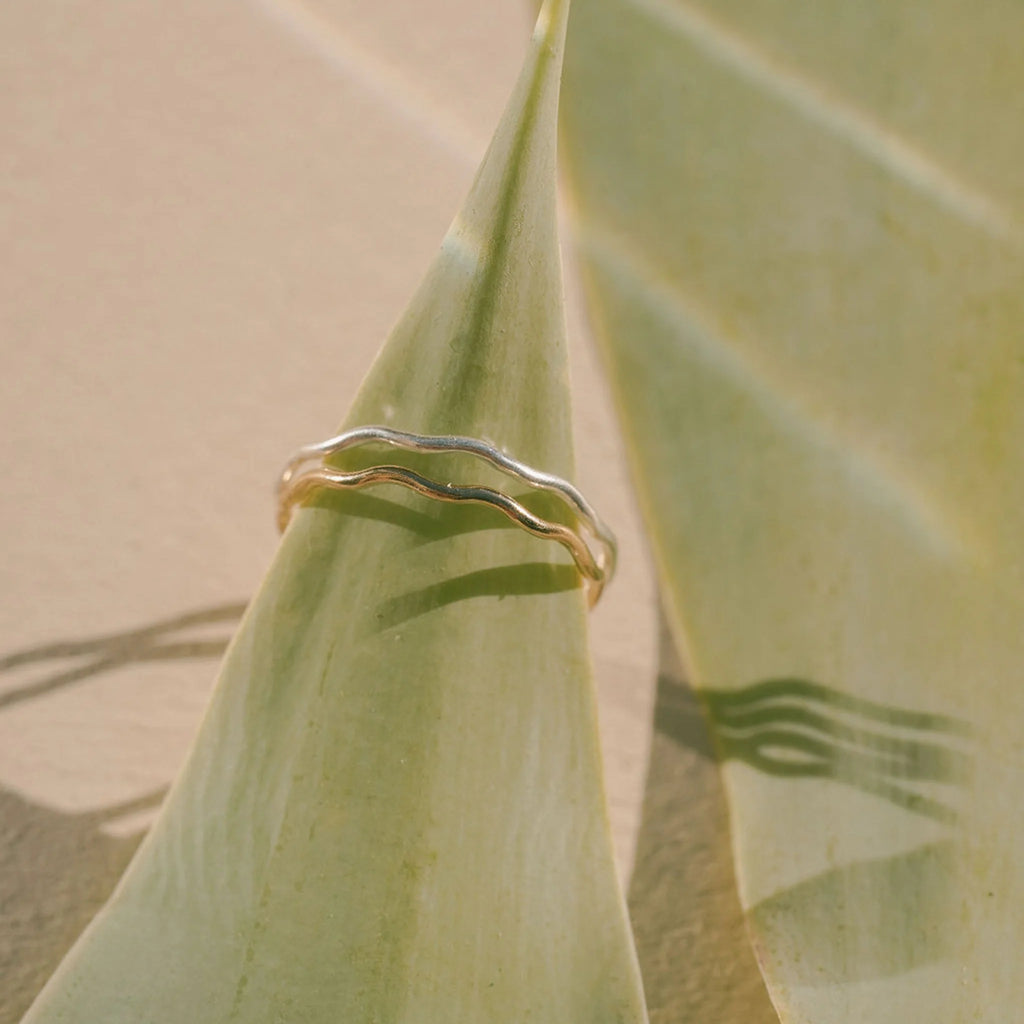 Oasis Ring – 14k Gold-Filled Wavy Band